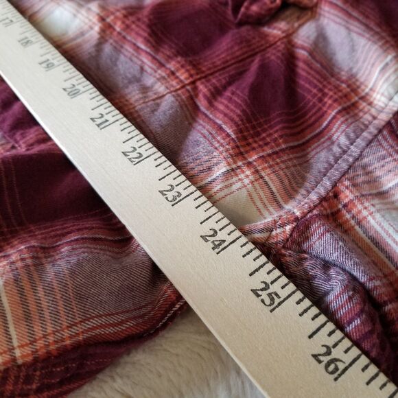 Abercrombie & Fitch Cropped Button Up Flannel Plaid Shirt Size Medium - Picture 6 of 9